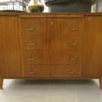 678 7598 Sideboard